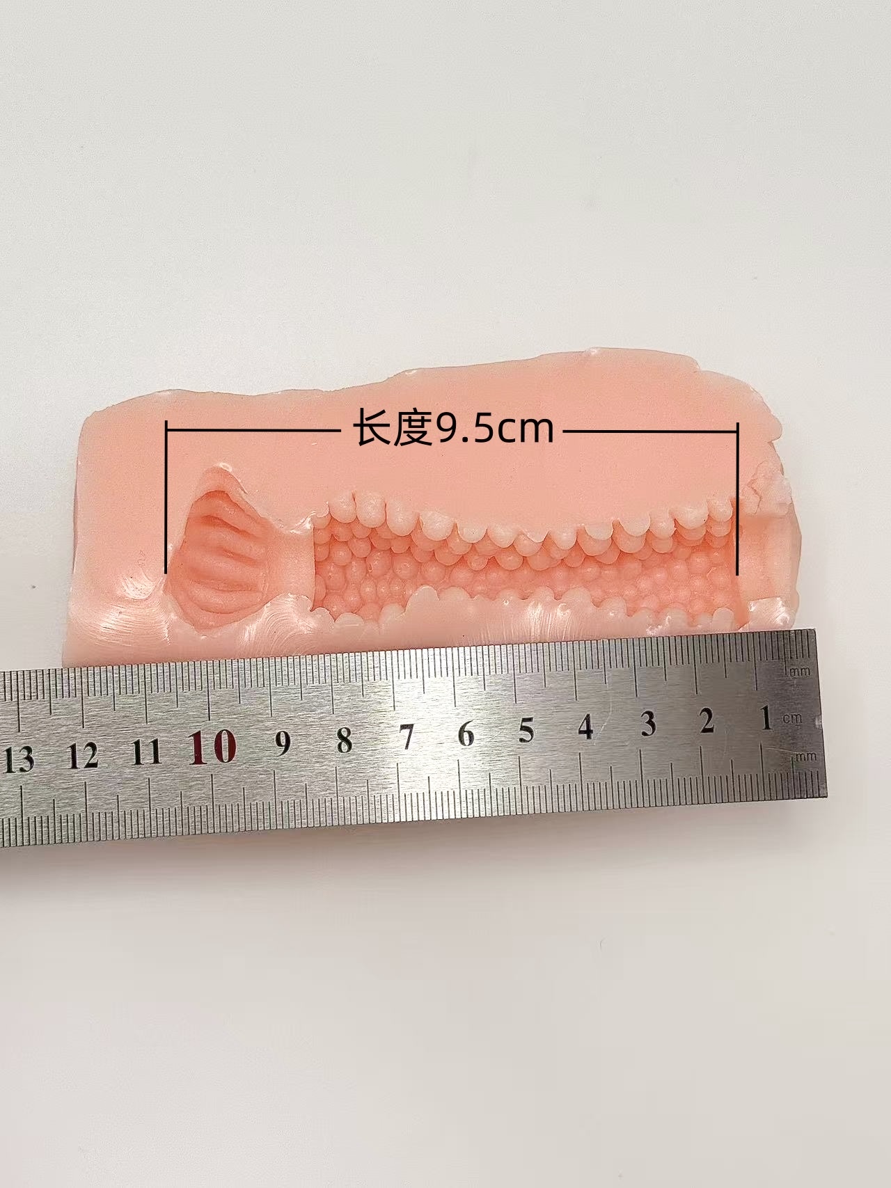 对子哈特联名本子老师的作品,像是圈钱不走心的产品